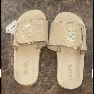 MICHAEL KORS Slides
